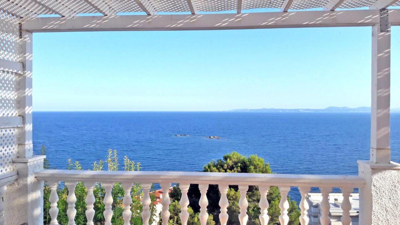 Amazing Seaview Apartment With Terrace & Parking - Casa Artevida روساس المظهر الخارجي الصورة