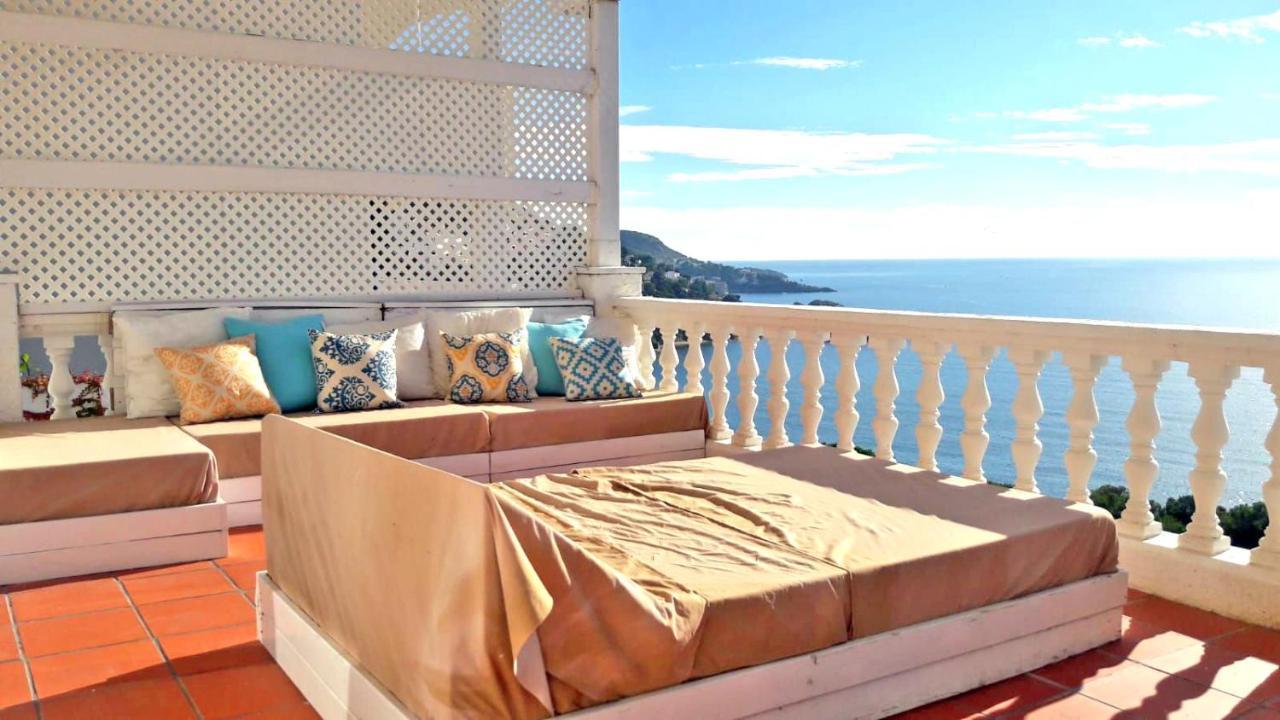 Amazing Seaview Apartment With Terrace & Parking - Casa Artevida روساس المظهر الخارجي الصورة