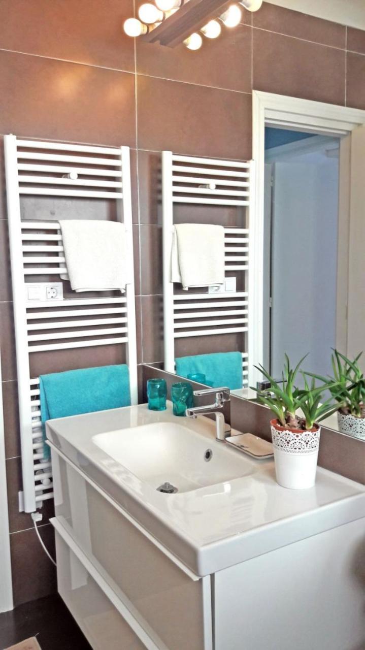Amazing Seaview Apartment With Terrace & Parking - Casa Artevida روساس المظهر الخارجي الصورة