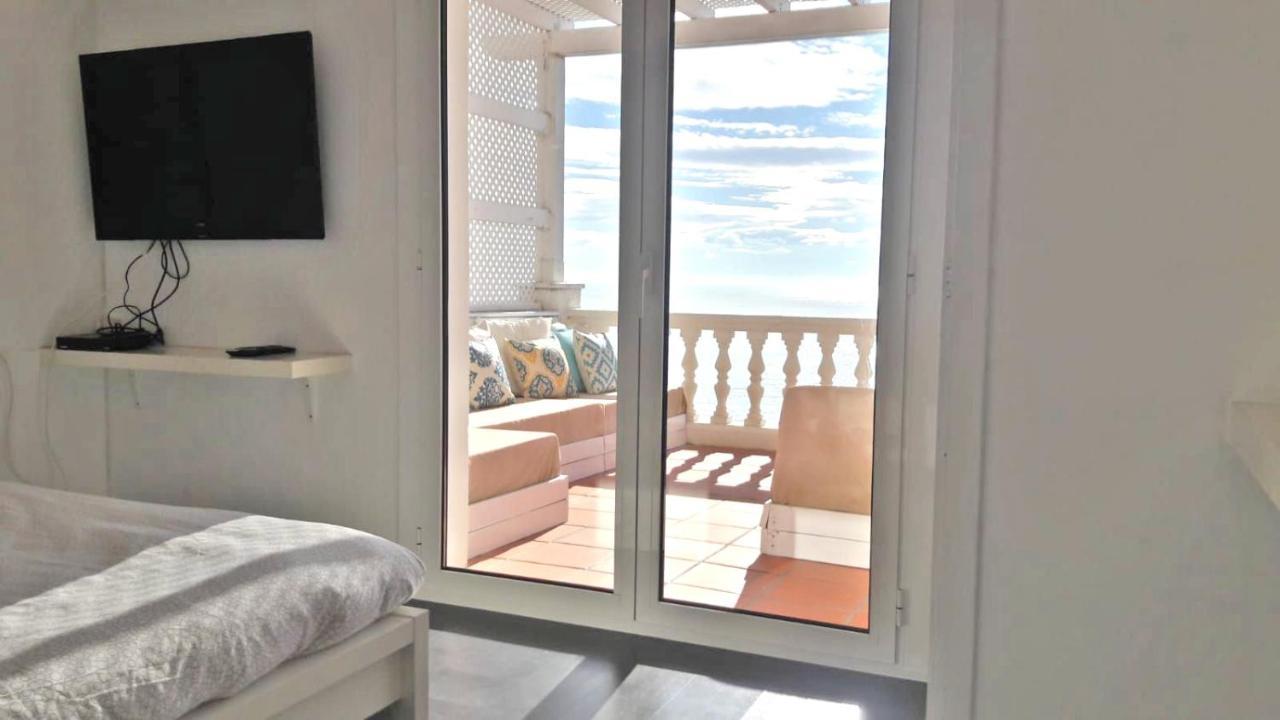 Amazing Seaview Apartment With Terrace & Parking - Casa Artevida روساس المظهر الخارجي الصورة